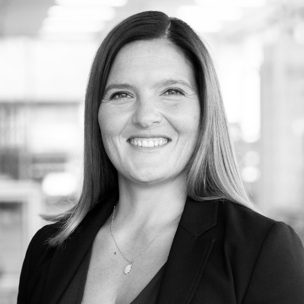 Linkedin-Profilbild von Verena Oberrauch, Board Member bei Finstral AG – ein Kunde von Digital Seed | LinkedIn Agentur
